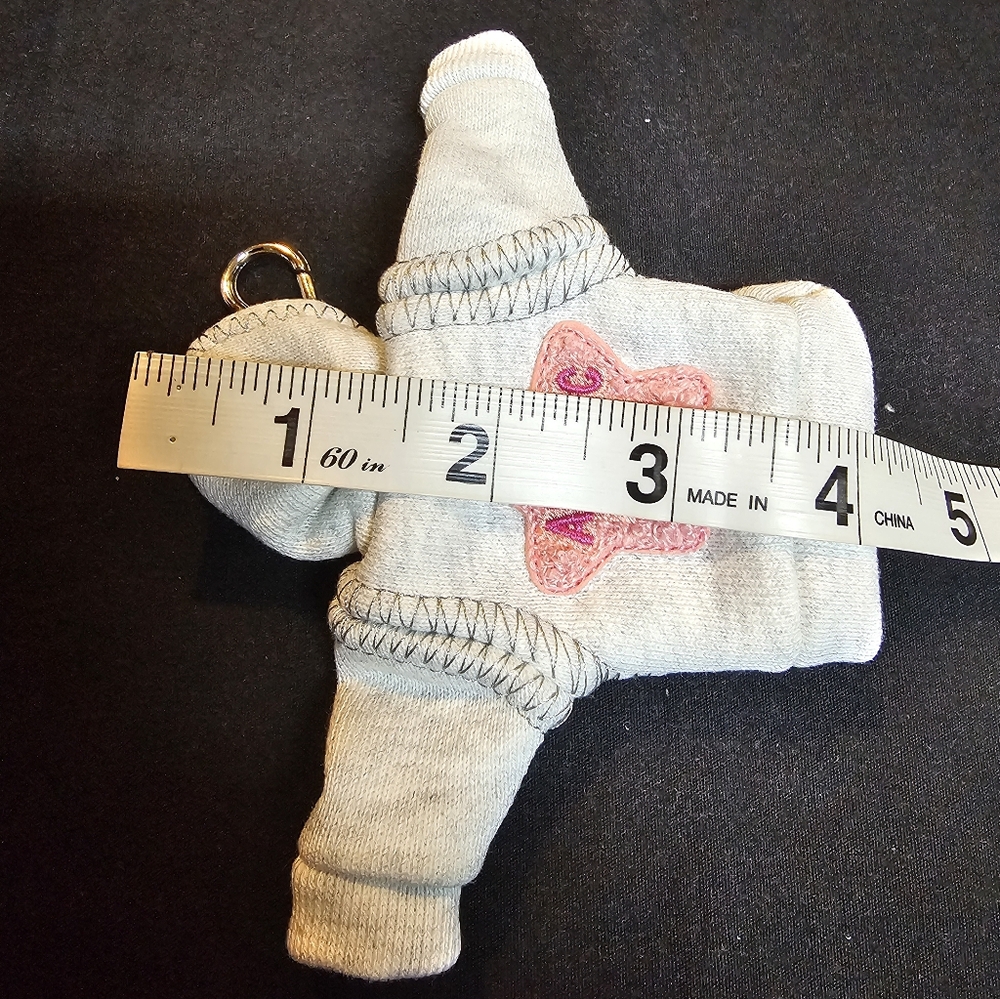 (UNISEX) AELFRIC EDEN HOODIE KEYCHAIN - Picture 6 of 6
